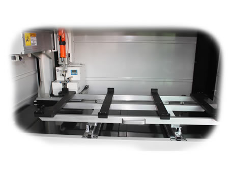 SC-550 Screw Driving Robot